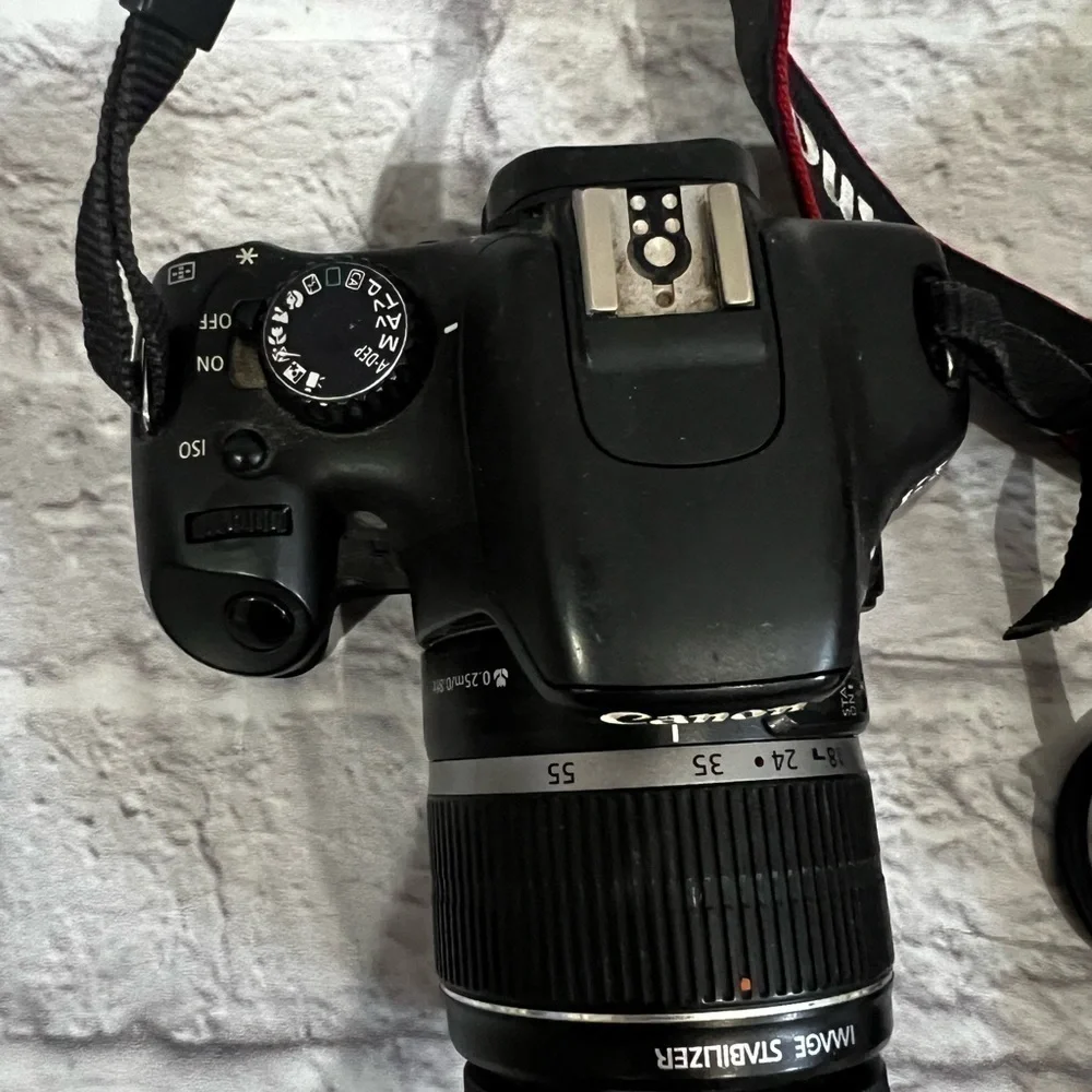 Canon EOS Digital Rebel T2i Digital w/18-55mm IS II Lens kit used camera